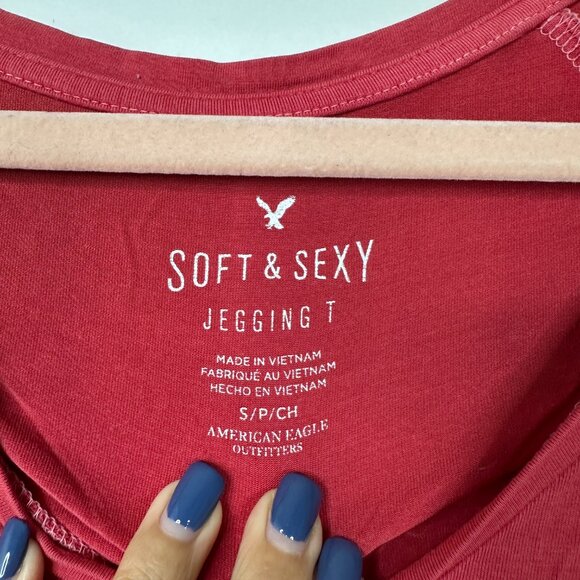 2/$30 American Eagle Soft Sexy Jegging Long Sleeve V-Neck Tee Red S #A0496 TRB3 - Picture 5 of 8